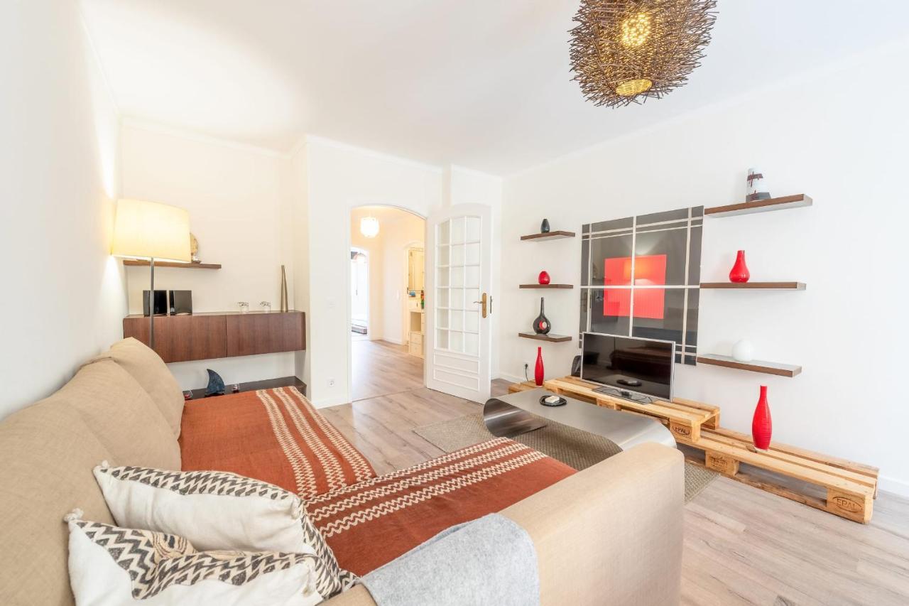 카르카벨로스 Guestready - Minimalist Downtown Apt With Terrace 아파트 외부 사진