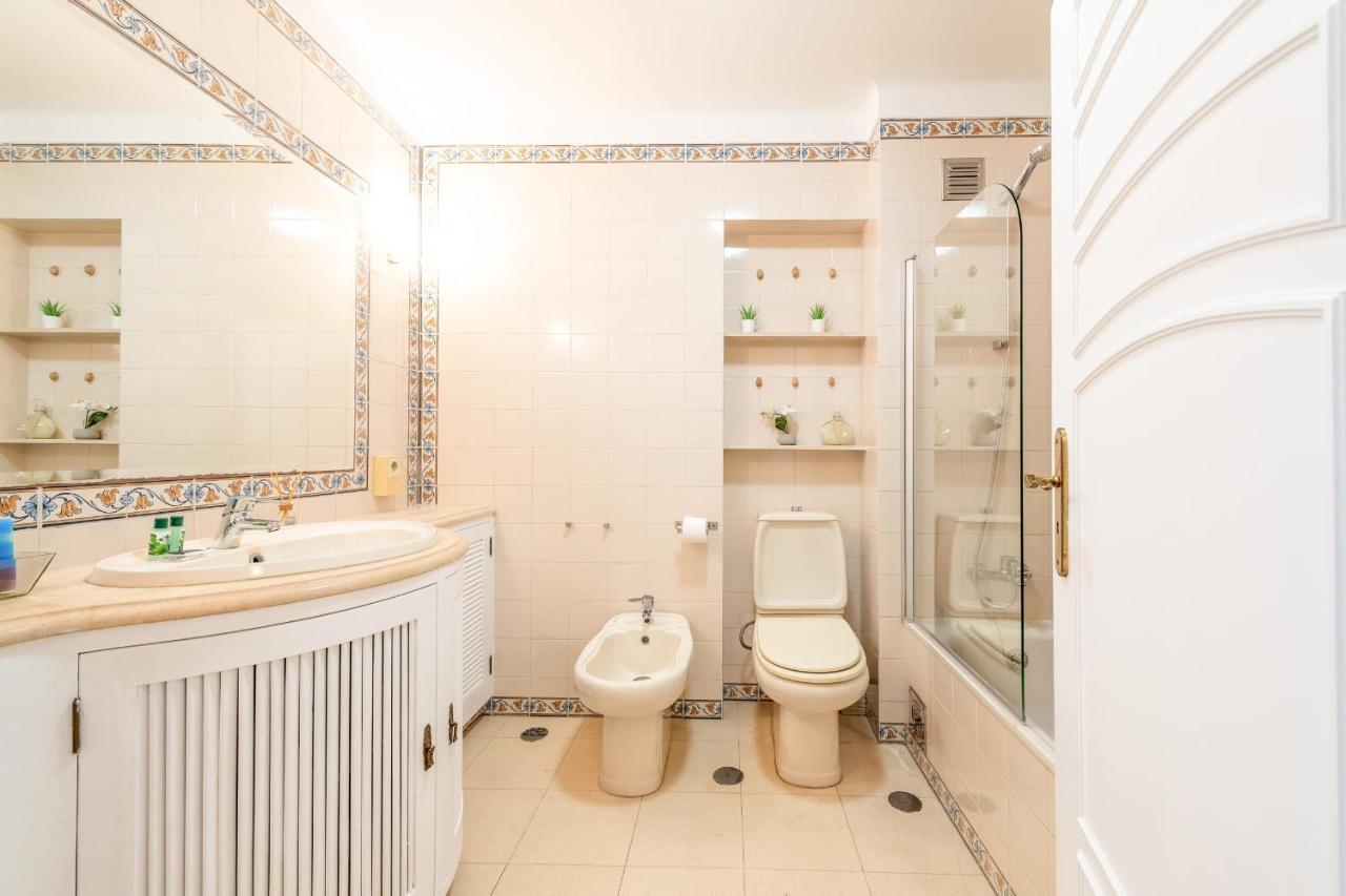 카르카벨로스 Guestready - Minimalist Downtown Apt With Terrace 아파트 외부 사진